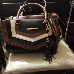 Amazing leather Steve Madden bag